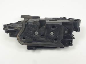 CERRADURA PUERTA DELANTERA IZQUIERDA 5TB837015A VOLKSWAGEN POLO (AW) Autodesguaces Alicante