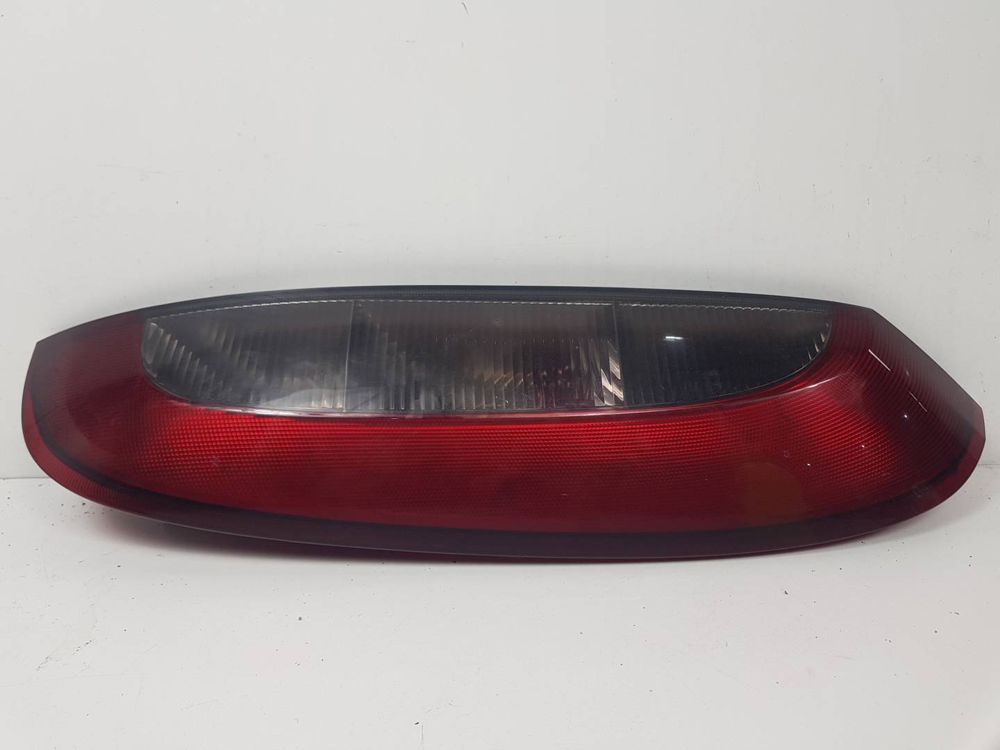 PILOTO TRASERO DERECHO - 09114337 - OPEL - CORSA C