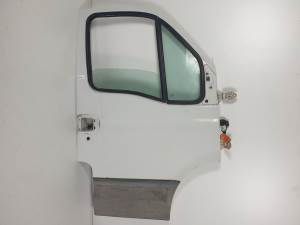 PUERTA DELANTERA DERECHA IVECO DAILY CAJA CERRADA (1999 =>) Autodesguaces Alicante