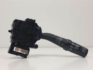 MANDO LIMPIA 046520517D TOYOTA COROLLA VERSO (R1) Autodesguaces Alicante