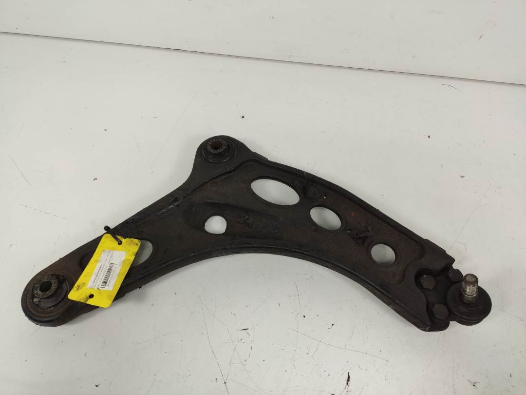Bras de suspension avant droit inférieur - 8200395034 - OPEL - VIVARO FURGÓN/COMBI (07.2006 =>)