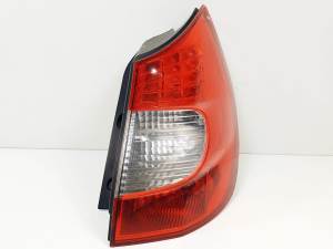 PILOTO TRASERO DERECHO 8200474327A RENAULT SCENIC II (X84,JM) Autodesguaces Alicante
