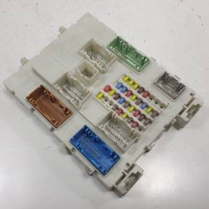 CAJA RELES / FUSIBLES BV6N14A073FS FORD GRAND C-MAX (CB7) Autodesguaces Alicante