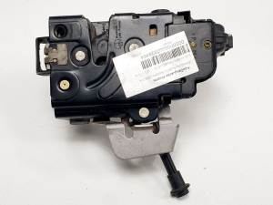 CERRADURA PUERTA TRASERA DERECHA 4B0839016B AUDI A6 BERLINA (4B2) Autodesguaces Alicante