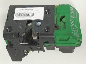 CERRADURA PUERTA DELANTERA IZQUIERDA VOLVO V70 FAMILIAR Autodesguaces Alicante