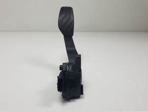 POTENCIOMETRO PEDAL 18002DF30B NISSAN X-TRAIL (T32) Autodesguaces Alicante