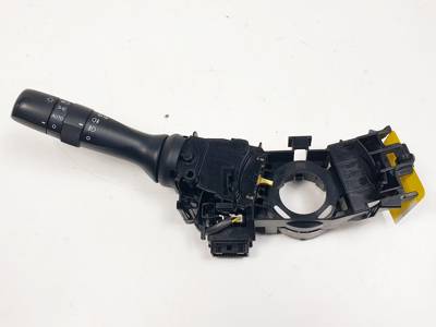 MANDO LUCES 17F373 TOYOTA AVENSIS BERLINA (T27) Autodesguaces Alicante
