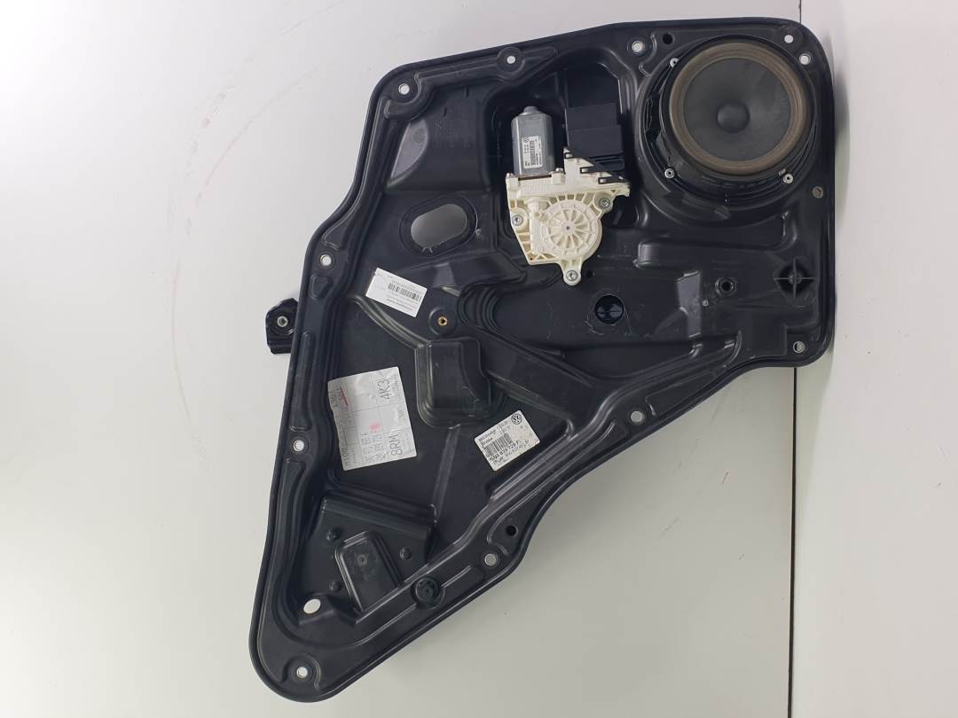 ELEVALUNAS TRASERO IZQUIERDO - 5N0959703 - VOLKSWAGEN - TIGUAN (5N1)