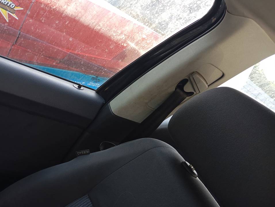 CINTURON SEGURIDAD DELANTERO DERECHO