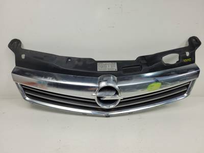 REJILLA DELANTERA 13225780 OPEL ASTRA H BER. Autodesguaces Alicante