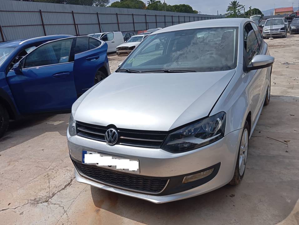 Imagen del vehículo VOLKSWAGEN POLO (6R1)