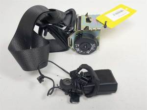 CINTURON SEGURIDAD TRASERO CENTRAL 13332245 OPEL ZAFIRA TOURER Autodesguaces Alicante