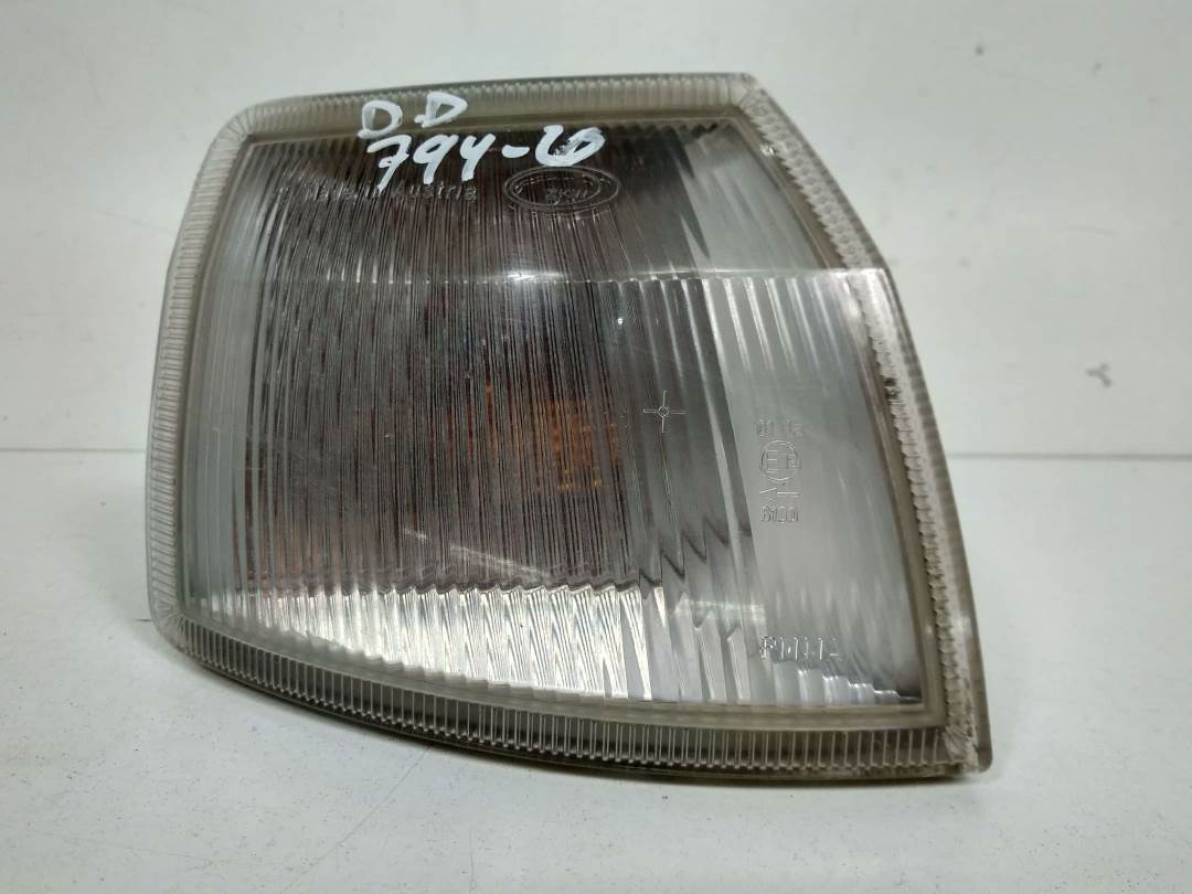 PILOTO DELANTERO DERECHO - 90358100 - OPEL - VECTRA A