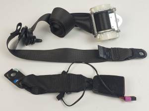CINTURON SEGURIDAD TRASERO IZQUIERDO F13364132 OPEL MERIVA B Autodesguaces Alicante