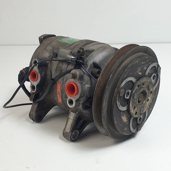 COMPRESOR AIRE ACONDICIONADO 92600OF001 NISSAN TERRANO/TERRANO.II (R20) Autodesguaces Alicante