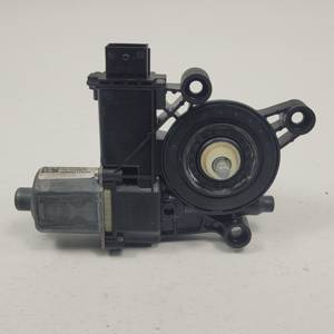 MOTOR ELEVALUNAS TRASERO IZQUIERDO 0130822071 ALFA ROMEO STELVIO Autodesguaces Alicante