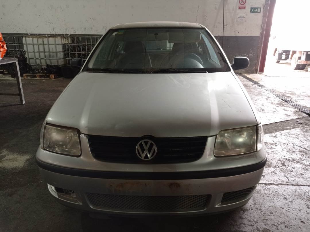 VOLKSWAGEN POLO BERLINA (6N2) (1999 - 2002)