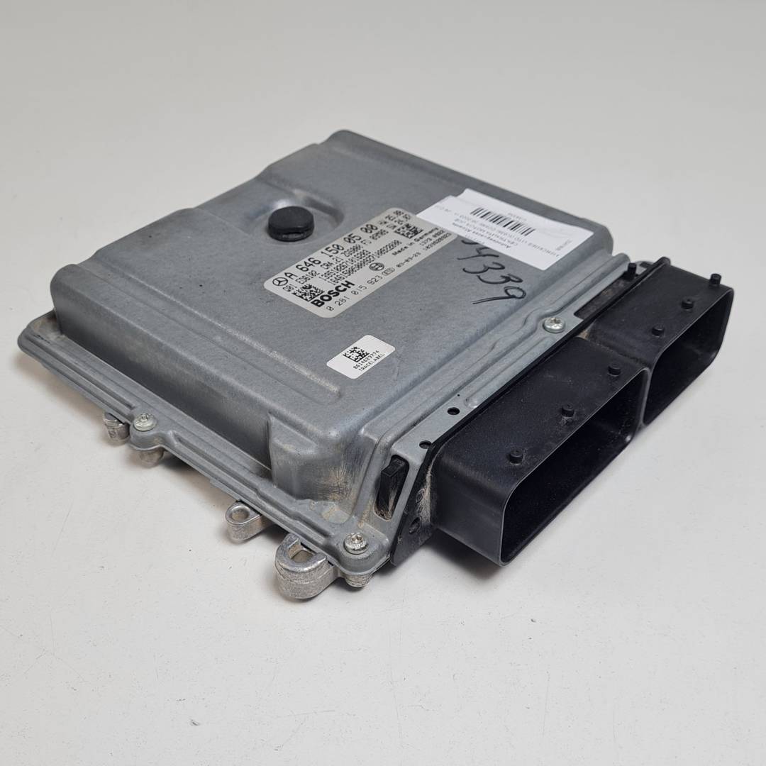 CENTRALITA MOTOR UCE - 0281015923 - MERCEDES - VITO (W639) COMBI 06.2003 ->