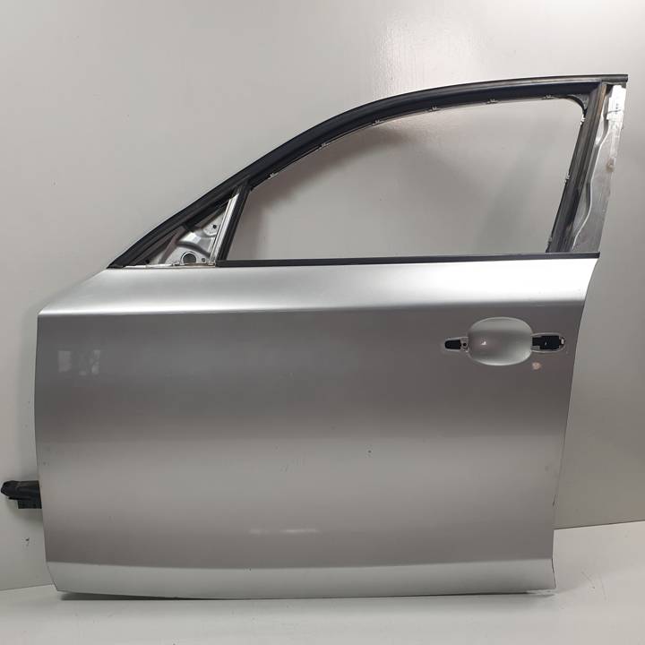 PUERTA DELANTERA IZQUIERDA BMW SERIE 1 BERLINA (E81/E87) Autodesguaces Alicante