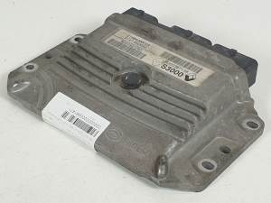 CENTRALITA MOTOR UCE 215842882A RENAULT MEGANE II BERLINA 3P Autodesguaces Alicante