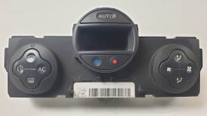 MANDO CLIMATIZADOR 8200563524C RENAULT MODUS Autodesguaces Alicante