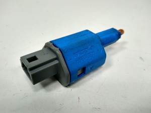 INTERRUPTOR 253250005R RENAULT MEGANE III BERLINA 5P Autodesguaces Alicante