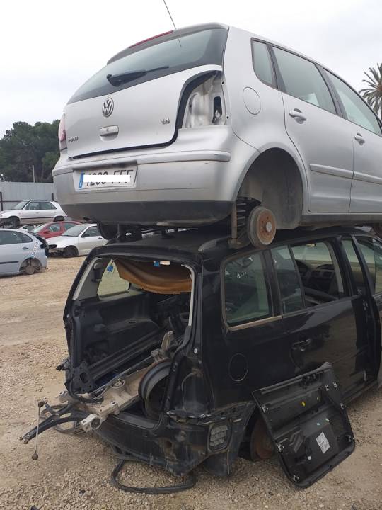 Imagen del vehículo VOLKSWAGEN TOURAN (1T2)