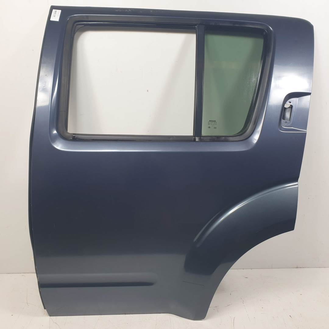 PUERTA TRASERA IZQUIERDA - NISSAN - PATHFINDER (R51)