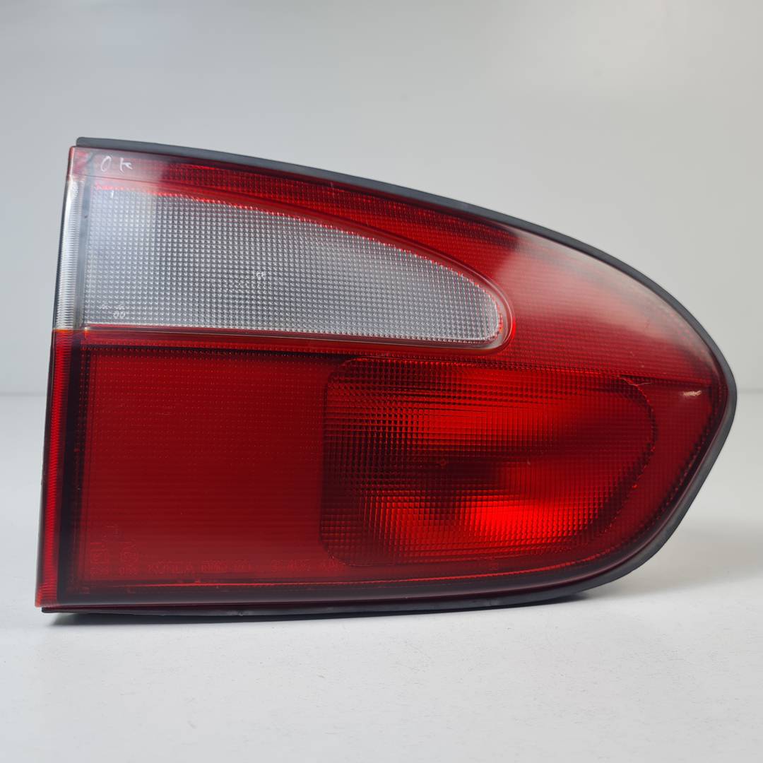 PILOTO TRASERO IZQUIERDO INTERIOR - L924054A0 - HYUNDAI - H-1