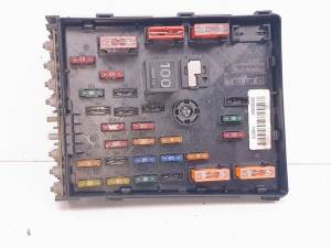 CAJA RELES / FUSIBLES 3C0937125 VOLKSWAGEN PASSAT VARIANT (3C5) Autodesguaces Alicante