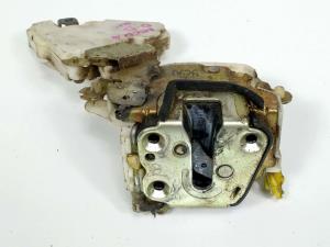 CERRADURA PUERTA DELANTERA DERECHA 805520U8000 NISSAN MICRA (K11) Autodesguaces Alicante