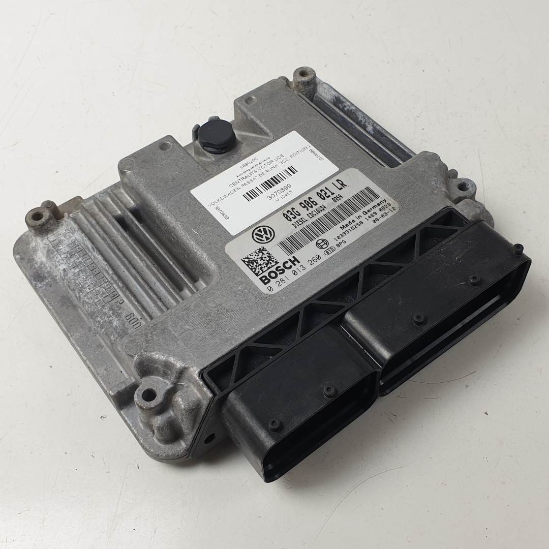CENTRALITA MOTOR UCE - 0281013260 - VOLKSWAGEN - PASSAT BERLINA (3C2)