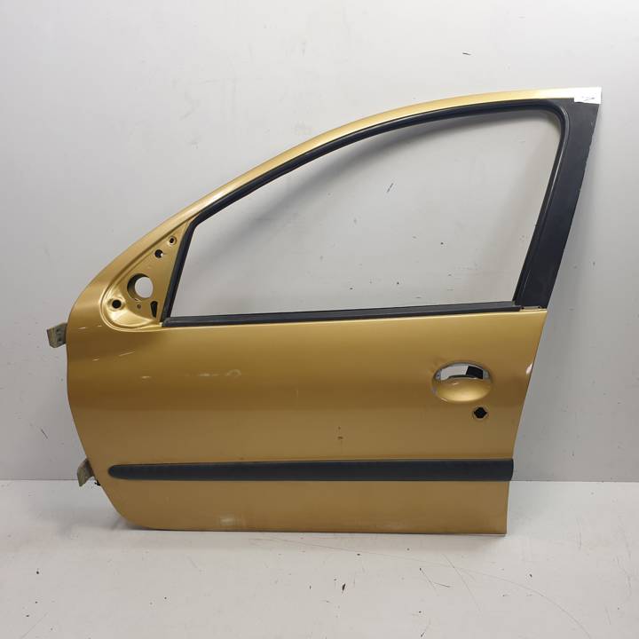 PUERTA DELANTERA IZQUIERDA PEUGEOT 206 BERLINA Autodesguaces Alicante