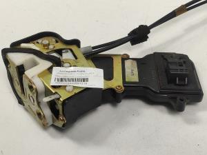 CERRADURA PUERTA TRASERA IZQUIERDA MAZDA 2 BERLINA (DY) Autodesguaces Alicante