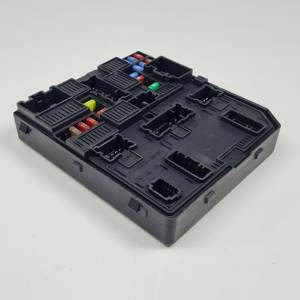 CAJA RELES / FUSIBLES 284B75NA1A NISSAN QASHQAI (J11) Autodesguaces Alicante