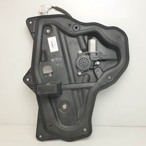 ELEVALUNAS TRASERO IZQUIERDO BHN97397X MAZDA 3 (BM/BN) Autodesguaces Alicante