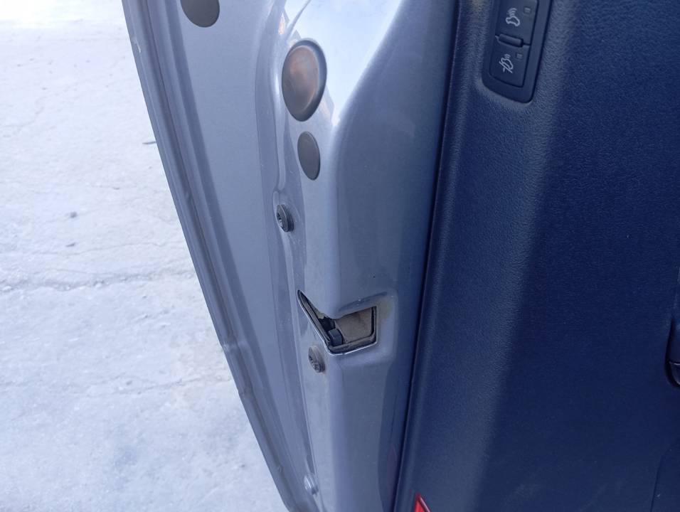 CERRADURA PUERTA DELANTERA IZQUIERDA