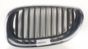 REJILLA DELANTERA 51137027061 BMW SERIE 5 BERLINA (E60) Autodesguaces Alicante