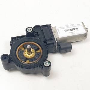 MOTOR ELEVALUNAS DELANTERO DERECHO 5000590 FIAT GRANDE PUNTO (199) Autodesguaces Alicante