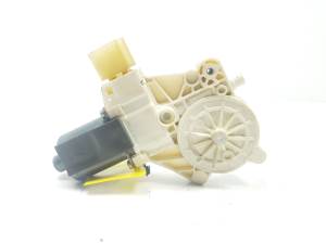 MOTOR ELEVALUNAS TRASERO DERECHO 0130822621 FORD GALAXY (CA1) Autodesguaces Alicante