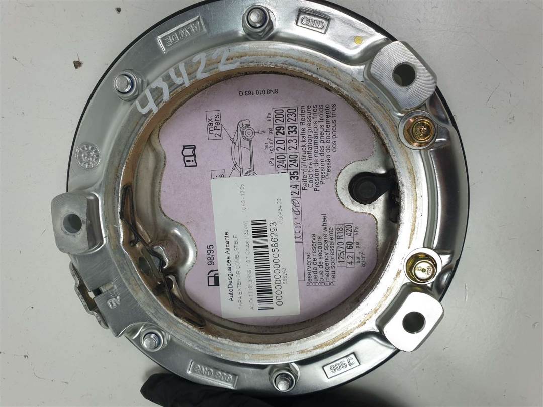 TAPA EXTERIOR COMBUSTIBLE - 8N8010163Q - AUDI - TT (8N3/8N9)