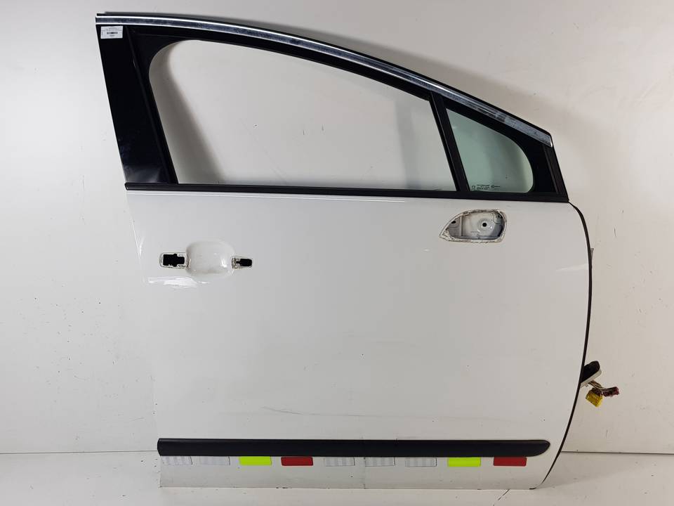 PUERTA DELANTERA DERECHA PEUGEOT 3008 (T84) Autodesguaces Alicante