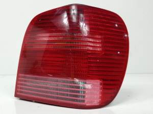 PILOTO TRASERO DERECHO 6N0945096H VOLKSWAGEN POLO BERLINA (6N2) Autodesguaces Alicante