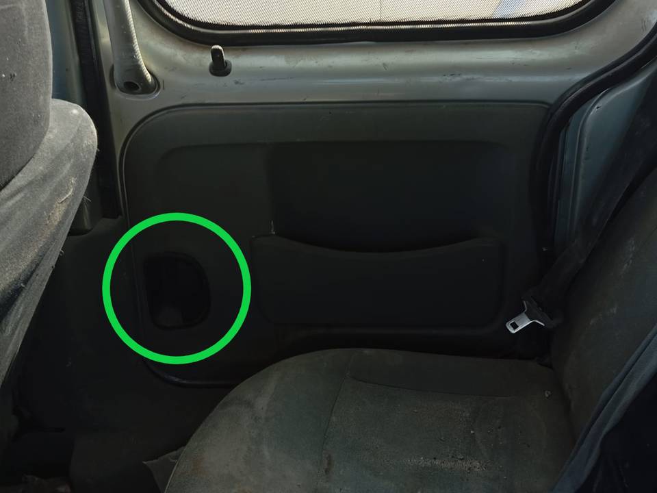 MANETA INTERIOR LATERAL DERECHA