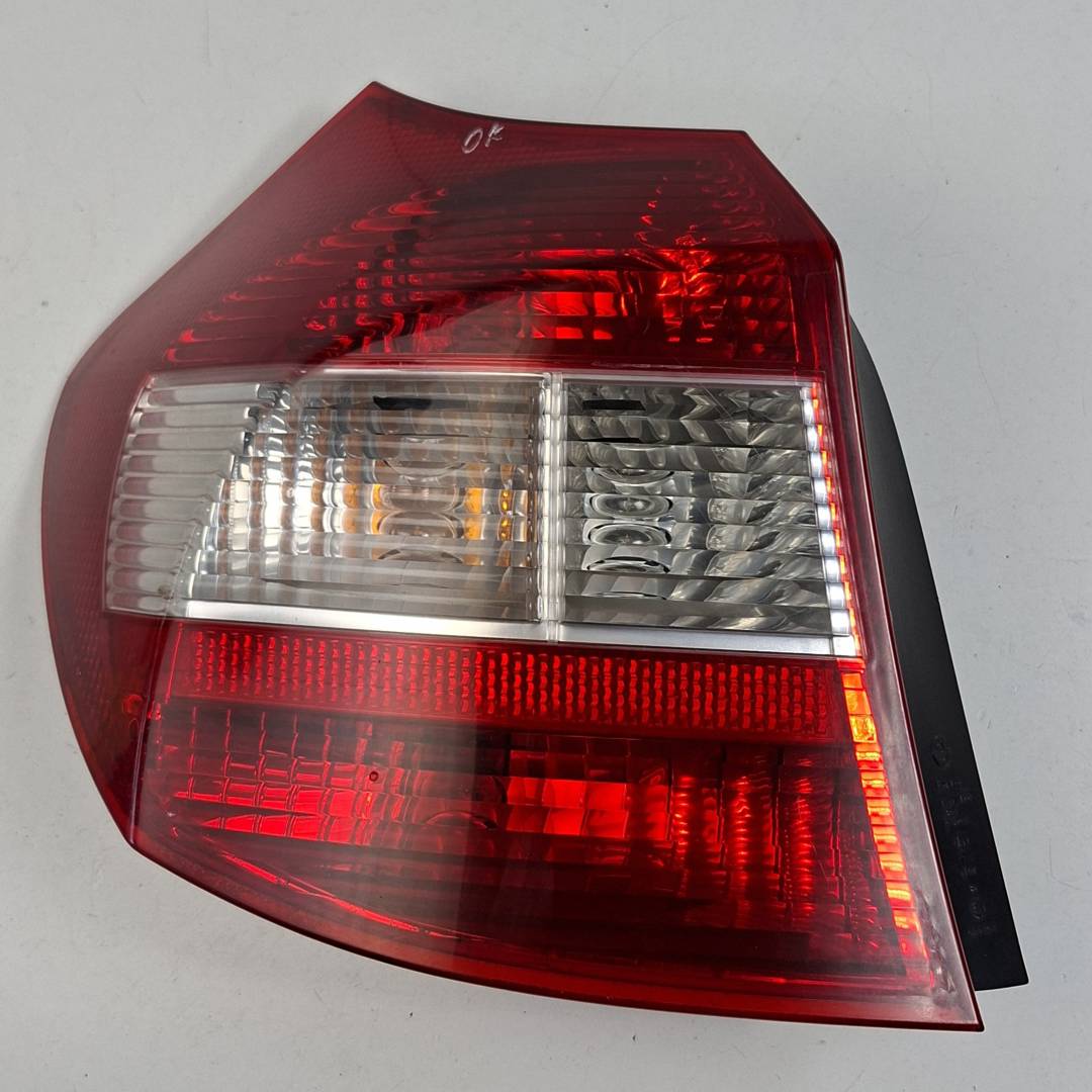 Feu arrière gauche - 692450113 - BMW - SERIE 1 BERLINA (E81/E87)