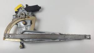 ELEVALUNAS TRASERO IZQUIERDO 834503E000 KIA SORENTO Autodesguaces Alicante