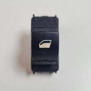 MANDO ELEVALUNAS DELANTERO DERECHO 96662297XT PEUGEOT 5008 (T87) Autodesguaces Alicante