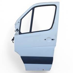 PUERTA DELANTERA IZQUIERDA MERCEDES SPRINTER CABINA CORTA Autodesguaces Alicante
