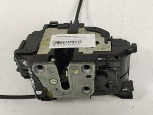 CERRADURA PUERTA TRASERA IZQUIERDA 825030032R RENAULT SCENIC III (JZ) Autodesguaces Alicante