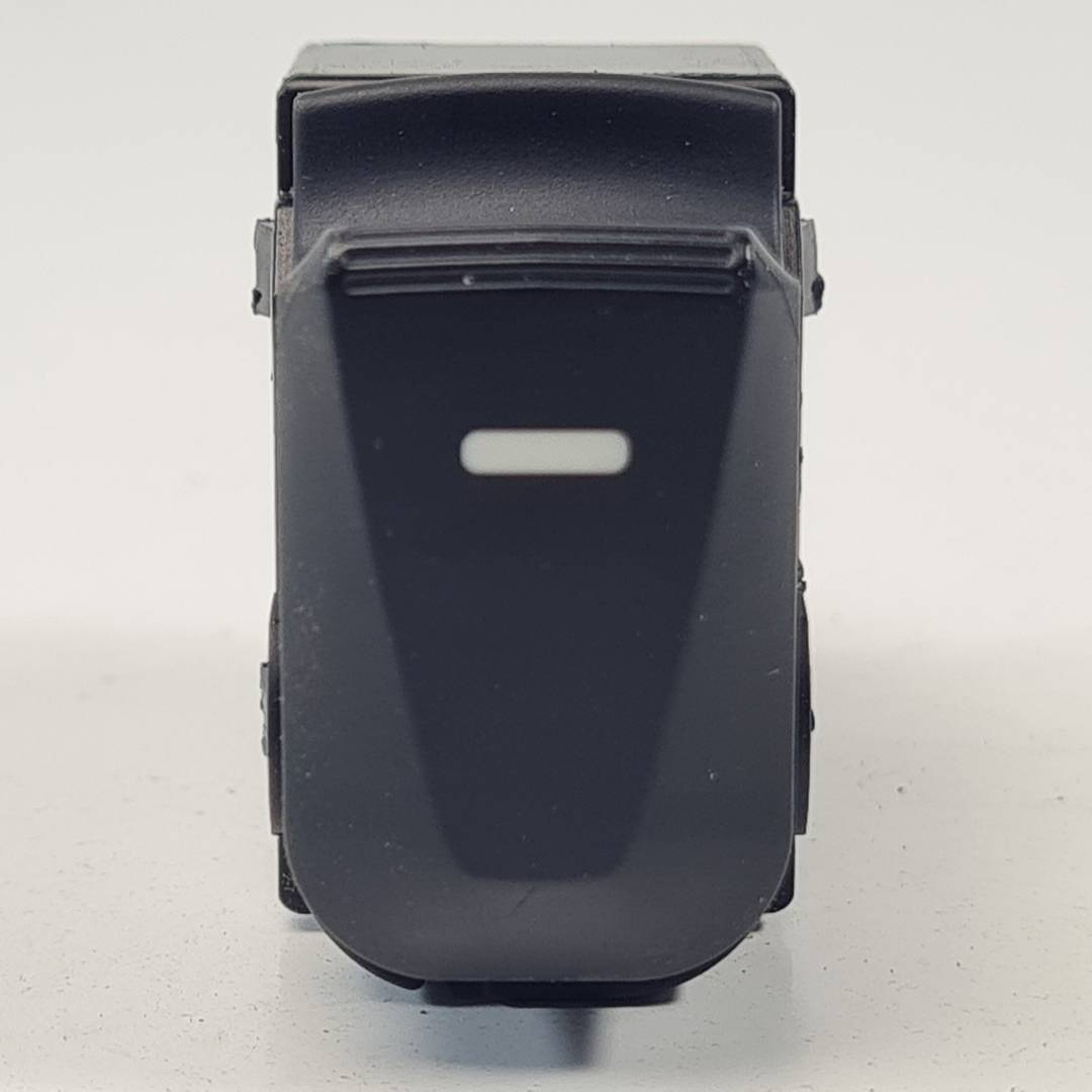MANDO ELEVALUNAS TRASERO DERECHO - HYUNDAI - IX35